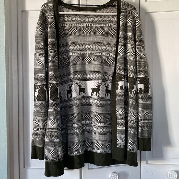 Bass reindeer long line cardigan! Christmas sweater. Size large - Picture 8 of 11